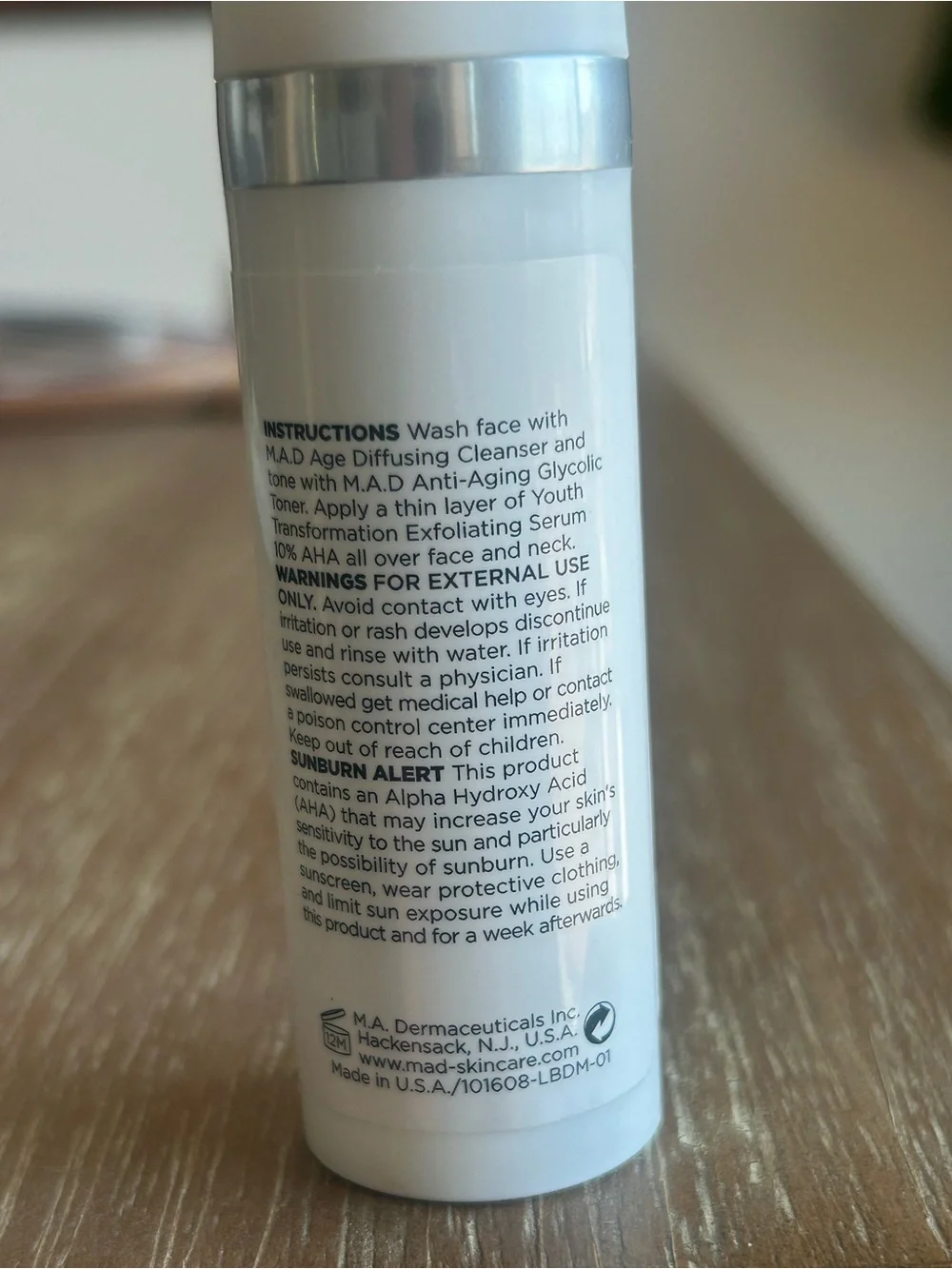 Used Once- Like New! MA.D. Youth Transformation Exfoliating Serum 10% AHA